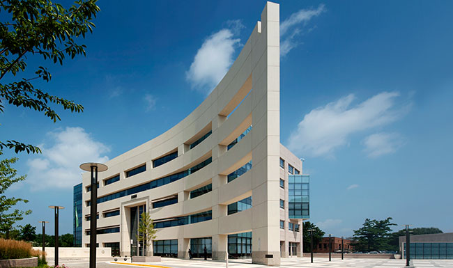 CMRESA Exterior
